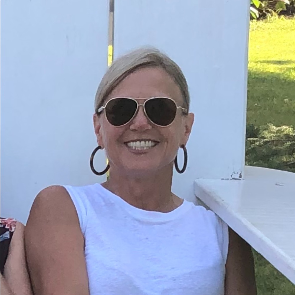 Meet your Posher, Kelly